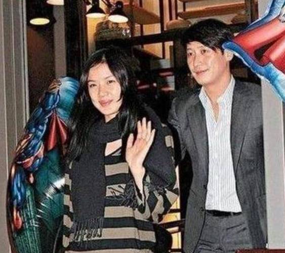 收集各类澳门彩资料的软件叫什么:乐基儿离婚后谈黎明