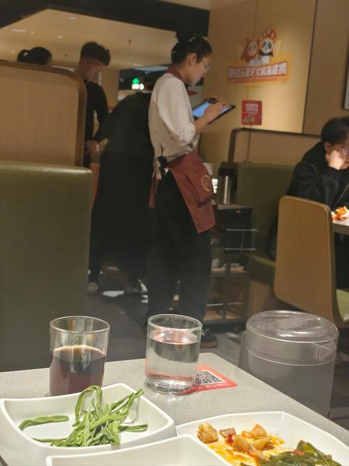 新澳今日图片分析:海底捞开始卖盒饭了